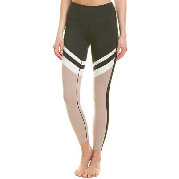 new balance revitalize tight